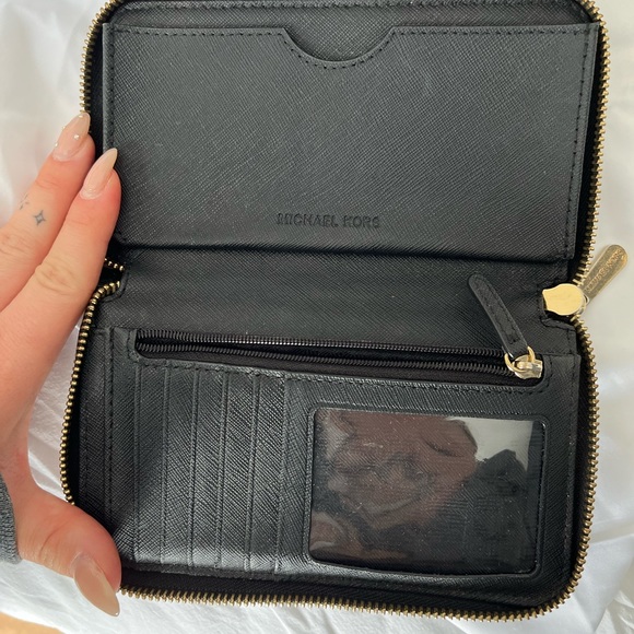 Michael Kors handbag & continental wristlet wallet. Black leather, gold hardware - Picture 6 of 9